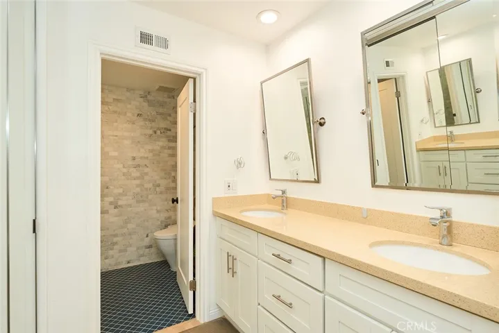 26 Spinnaker, Irvine, California 92614