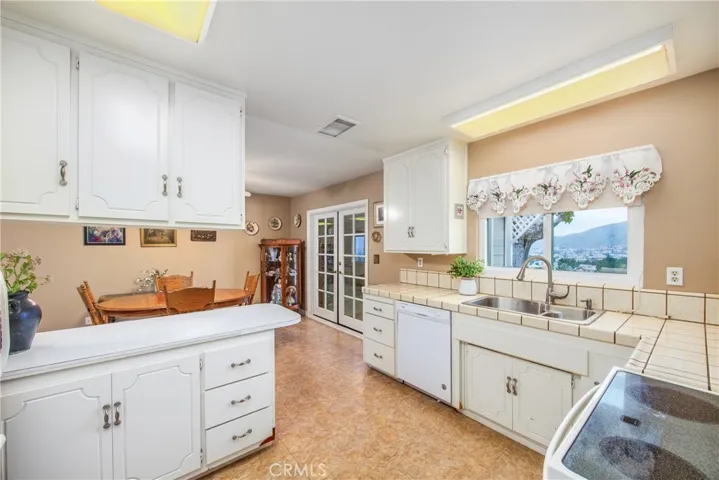 11934 Peach Tree Road, Yucaipa, California 92399