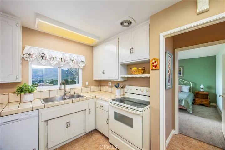 11934 Peach Tree Road, Yucaipa, California 92399