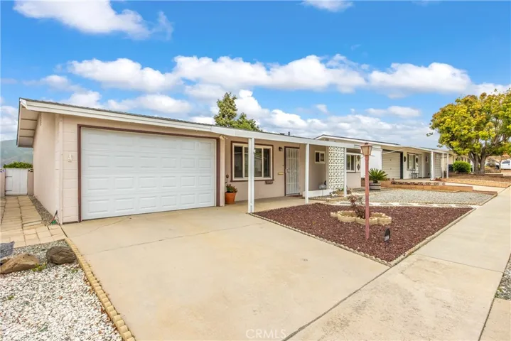 11934 Peach Tree Road, Yucaipa, California 92399