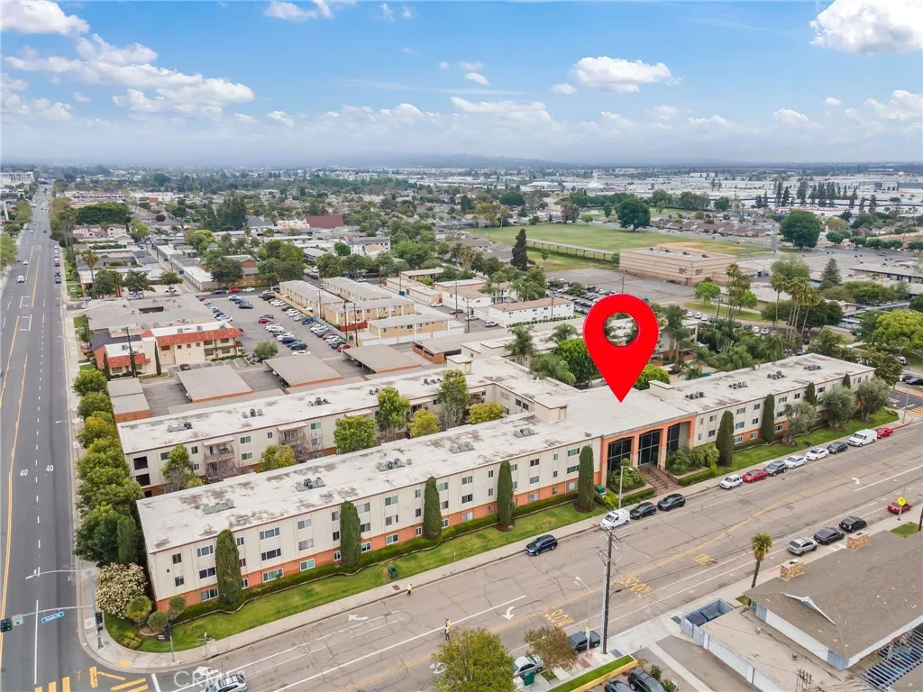 400 N Acacia Avenue B12, Fullerton, California 92831 home-pic-24