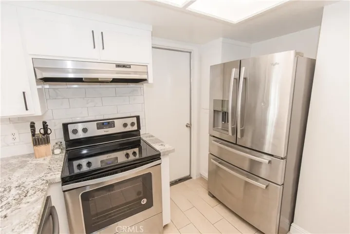 1472 Mayflower Way, Clovis, California 93612