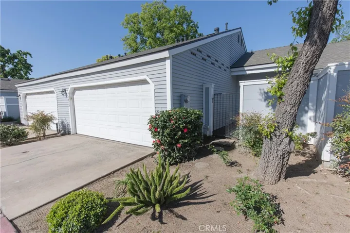 1472 Mayflower Way, Clovis, California 93612