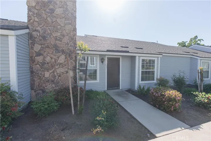 1472 Mayflower Way, Clovis, California 93612