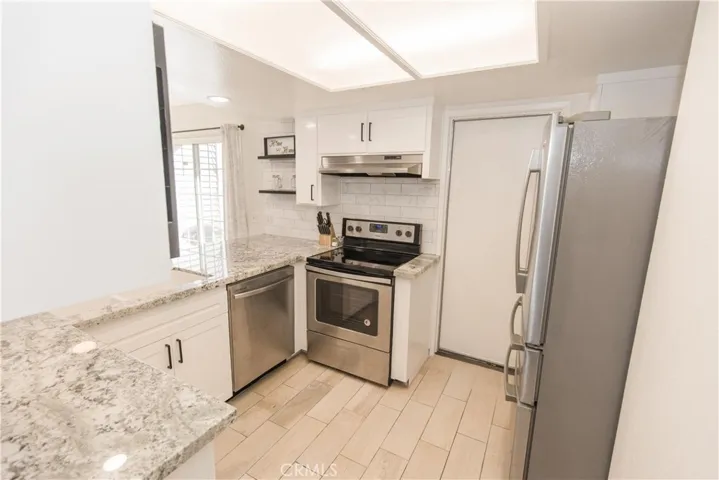 1472 Mayflower Way, Clovis, California 93612