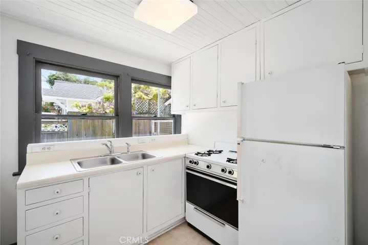 1811 Chorro Street, San Luis Obispo, California 93401