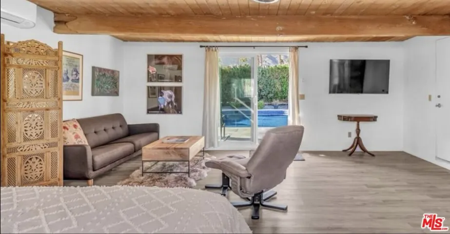 817 N Via Monte Vista, Palm Springs, California 92262