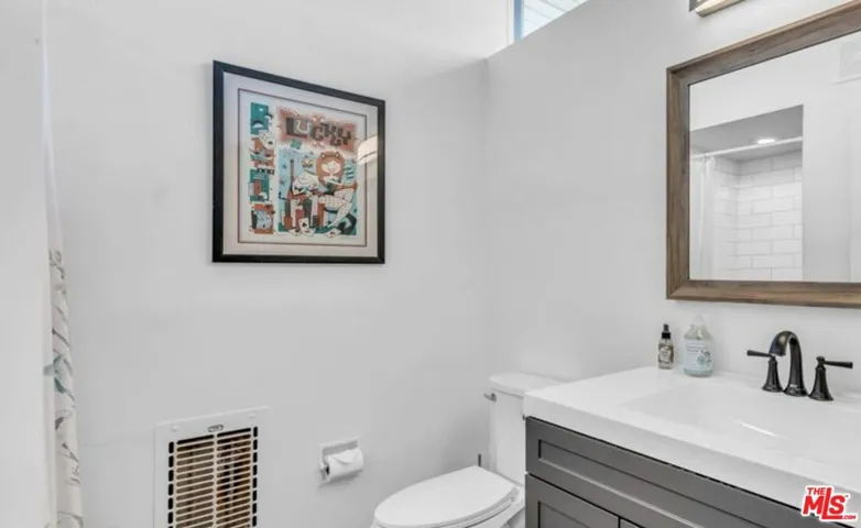 817 N Via Monte Vista, Palm Springs, California 92262
