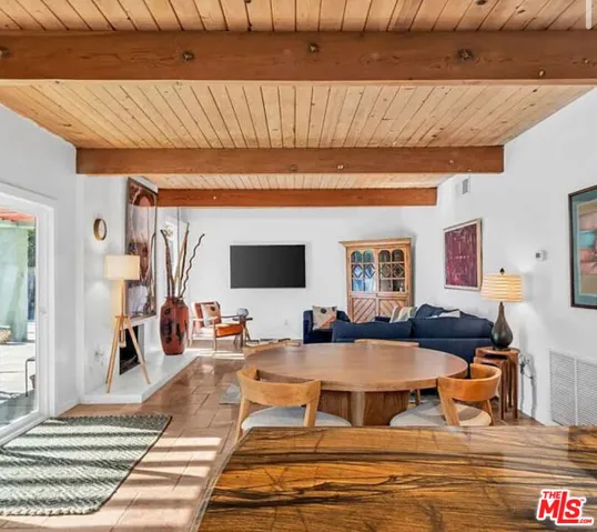 817 N Via Monte Vista, Palm Springs, California 92262