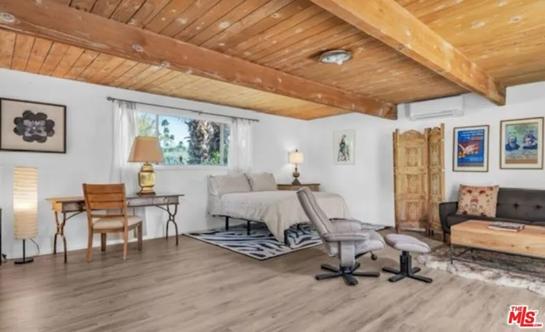 817 N Via Monte Vista, Palm Springs, California 92262