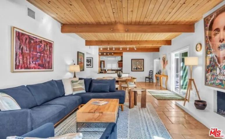 817 N Via Monte Vista, Palm Springs, California 92262