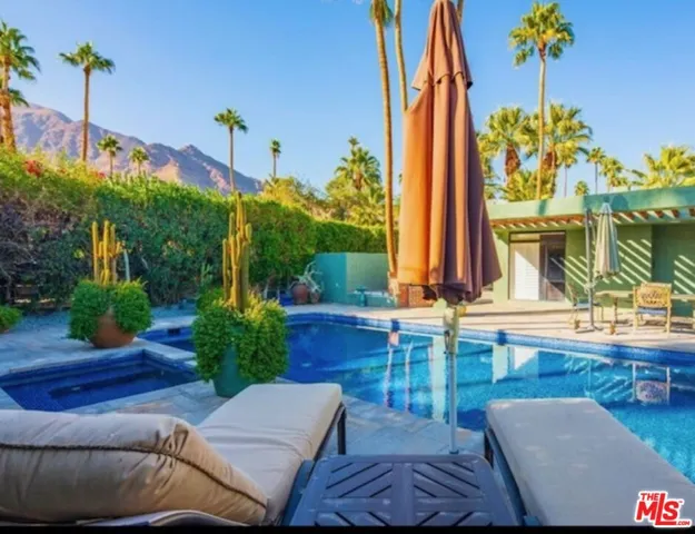 817 N Via Monte Vista, Palm Springs, California 92262