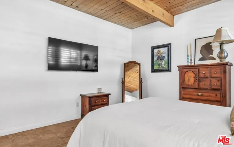 817 N Via Monte Vista, Palm Springs, California 92262