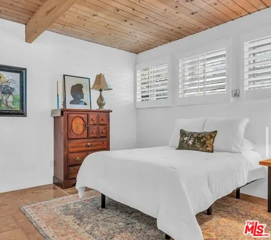 817 N Via Monte Vista, Palm Springs, California 92262
