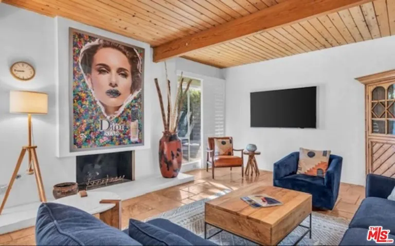 817 N Via Monte Vista, Palm Springs, California 92262