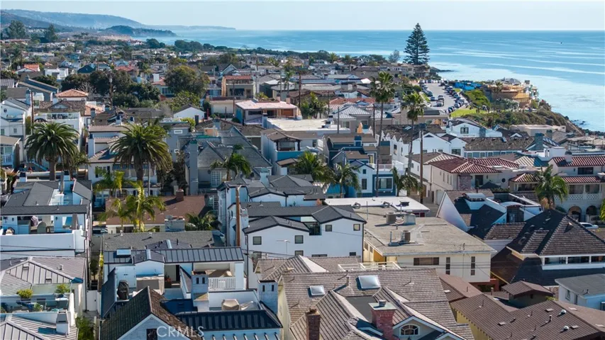 217 1/2 Marguerite Avenue, Corona Del Mar, California 92625