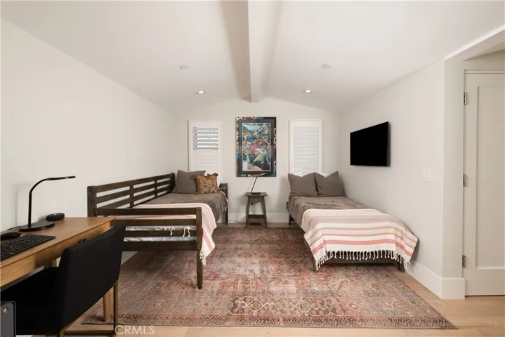 217 1/2 Marguerite Avenue, Corona Del Mar, California 92625