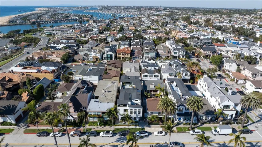 217 1/2 Marguerite Avenue, Corona Del Mar, California 92625