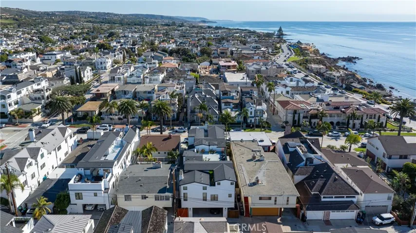 217 1/2 Marguerite Avenue, Corona Del Mar, California 92625