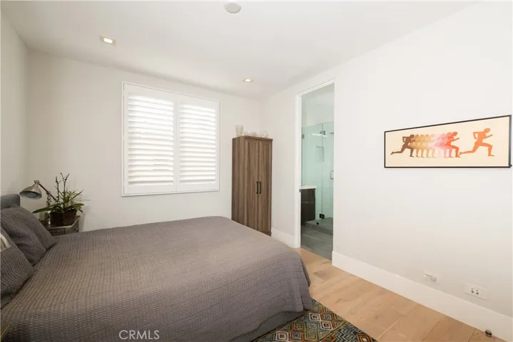 217 1/2 Marguerite Avenue, Corona Del Mar, California 92625