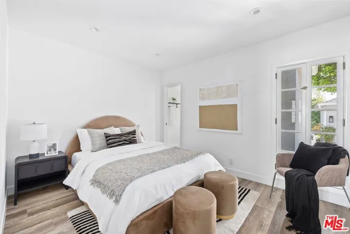 2702 Cardiff Avenue, Los Angeles, California 90034