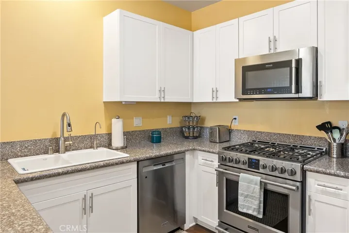 Loads of counter space