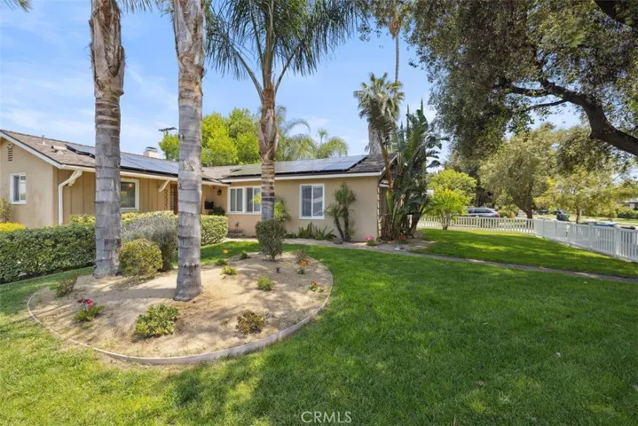 22327 Gifford Street, Canoga Park, California 91303