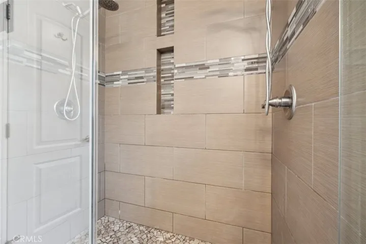 22327 Gifford Street, Canoga Park, California 91303