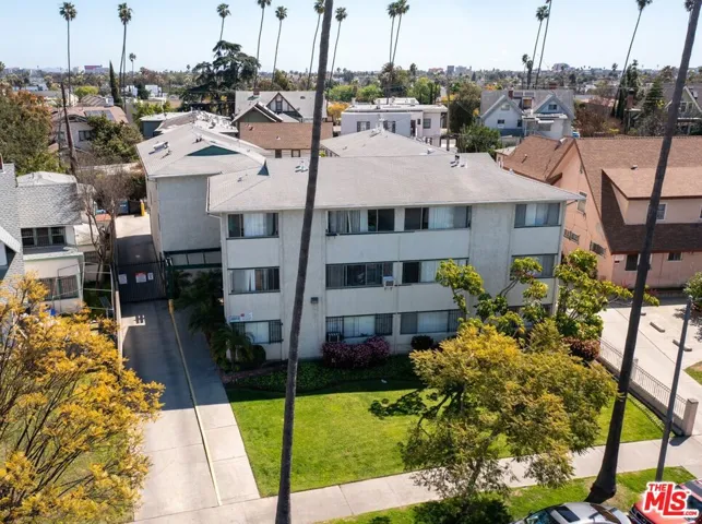 1922 S Hobart Boulevard, Los Angeles, California 90018