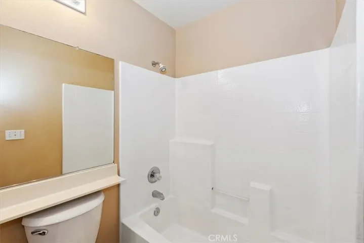 2742 W Sunnyview Drive, Rialto, California 92377