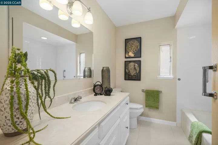 1129 Avenida Sevilla 6c, Walnut Creek, California 94595
