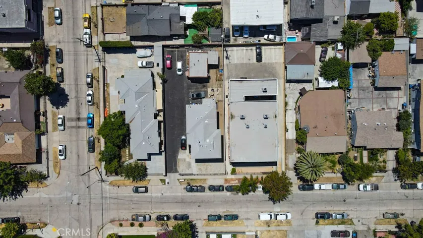 6709 Lemp Avenue, North Hollywood, California 91606