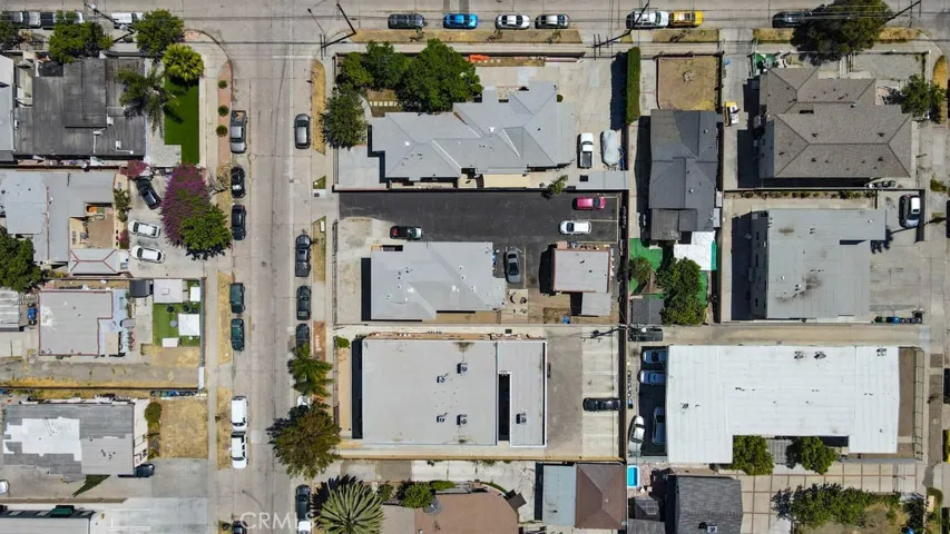 6709 Lemp Avenue, North Hollywood, California 91606