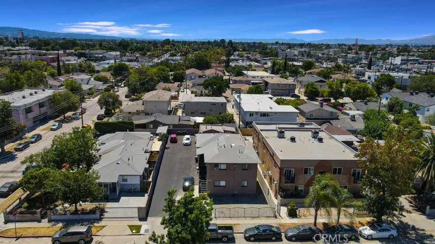 6709 Lemp Avenue, North Hollywood, California 91606