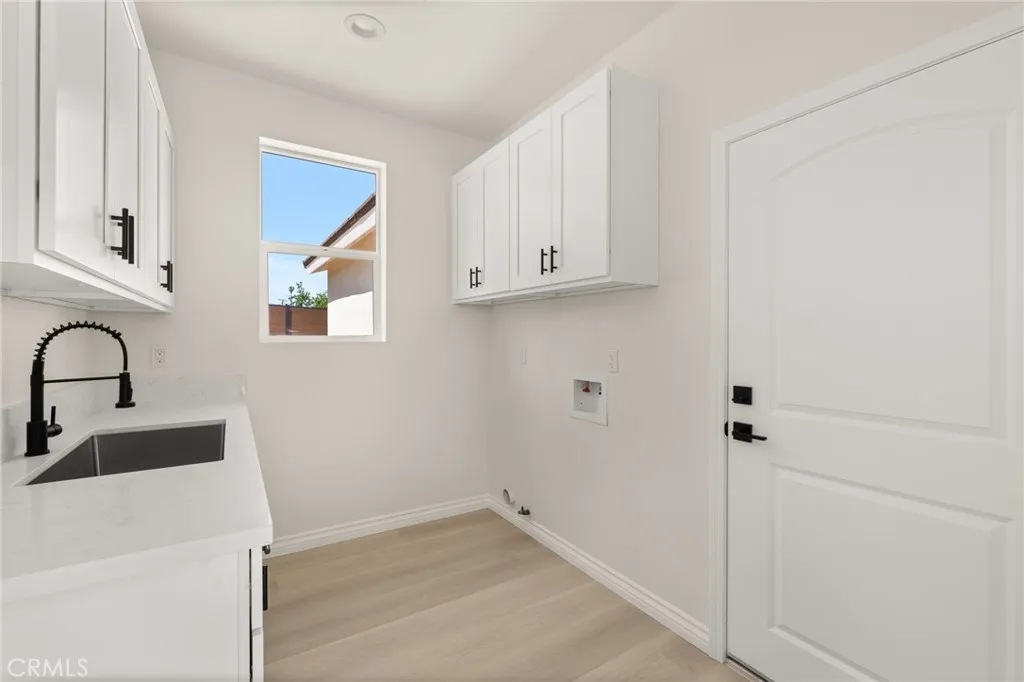 5979 Copperfield Avenue, Riverside, California 92506 home-pic-19