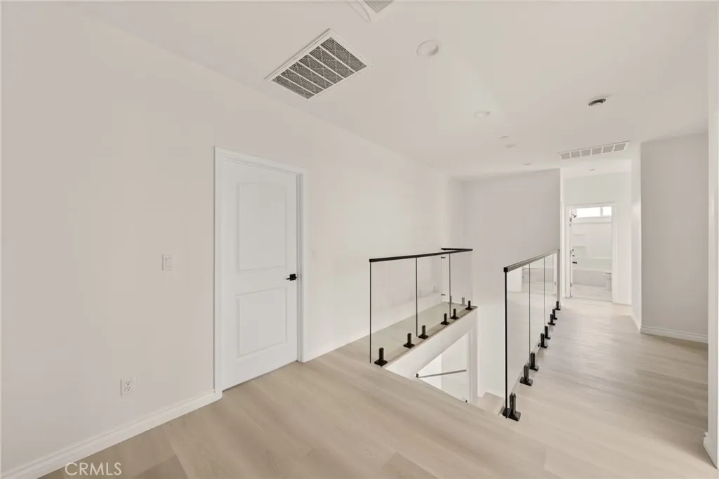5979 Copperfield Avenue, Riverside, California 92506 home-pic-23