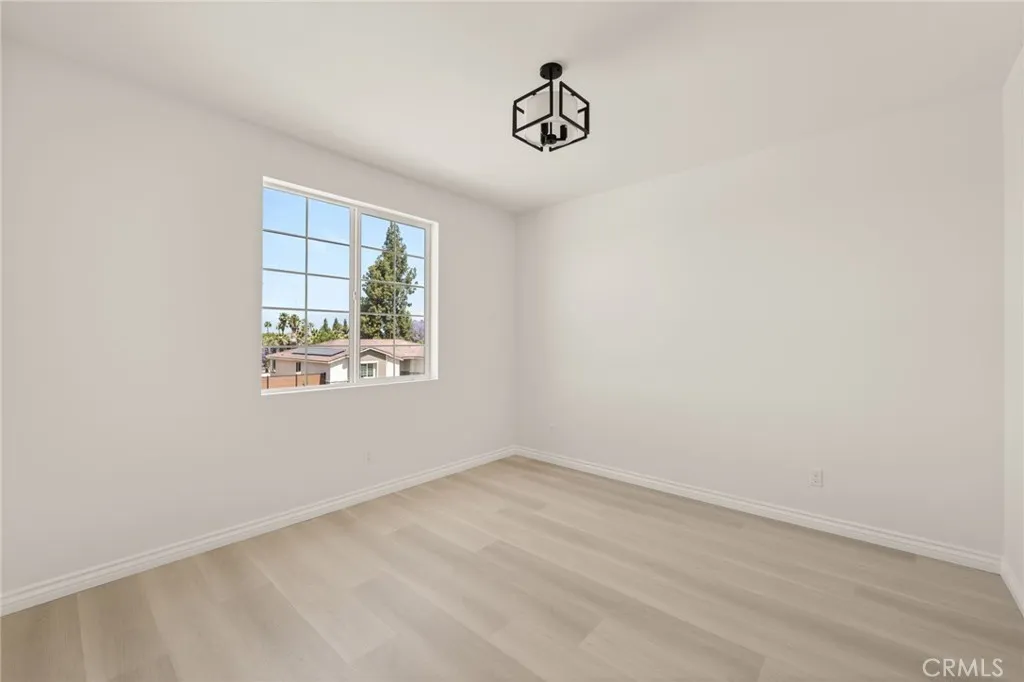 5979 Copperfield Avenue, Riverside, California 92506 home-pic-20