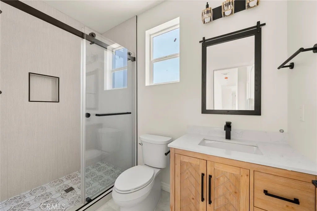5979 Copperfield Avenue, Riverside, California 92506 home-pic-16