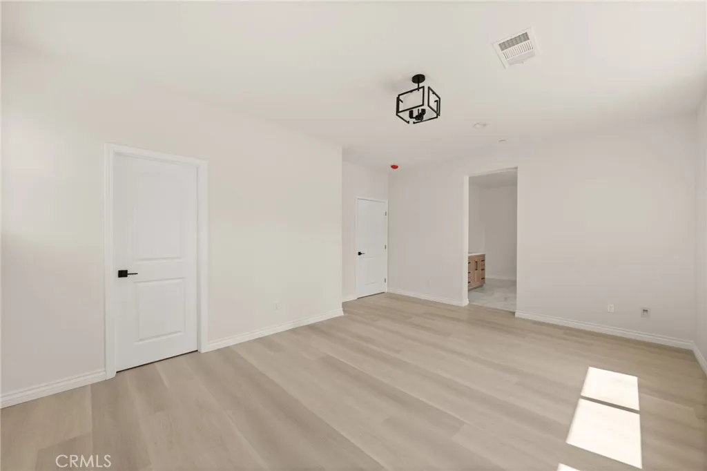 5979 Copperfield Avenue, Riverside, California 92506 home-pic-27