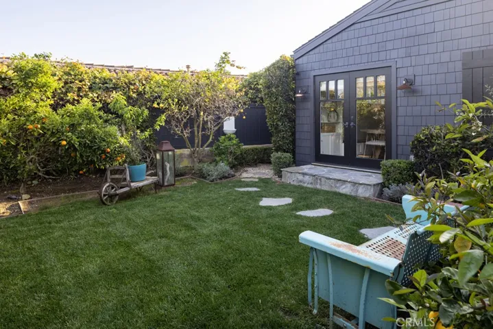 531 De Anza Drive, Corona Del Mar, California 92625