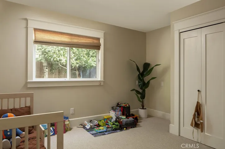 531 De Anza Drive, Corona Del Mar, California 92625