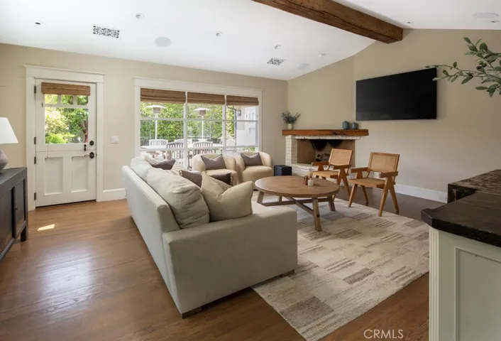 531 De Anza Drive, Corona Del Mar, California 92625