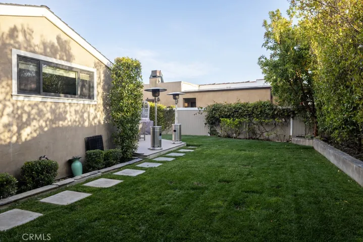 531 De Anza Drive, Corona Del Mar, California 92625