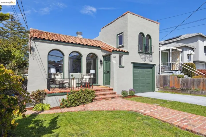 5725 Alta Punta Ave, El Cerrito, California 94530