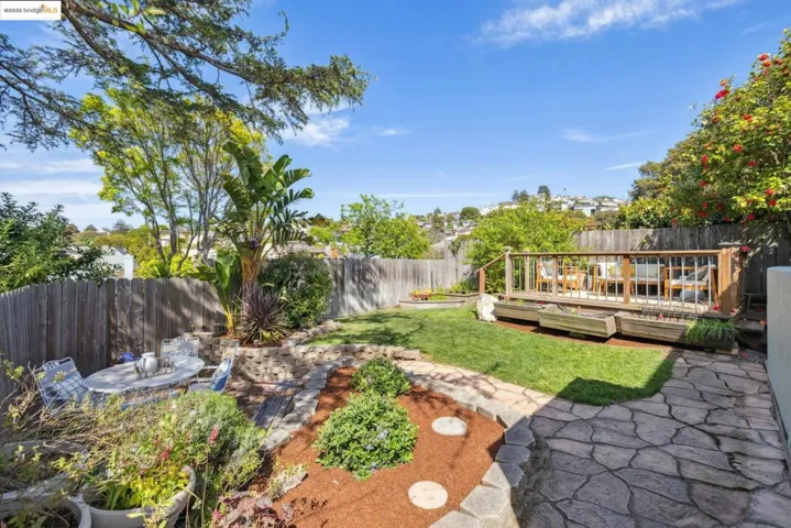 5725 Alta Punta Ave, El Cerrito, California 94530