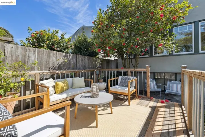 5725 Alta Punta Ave, El Cerrito, California 94530