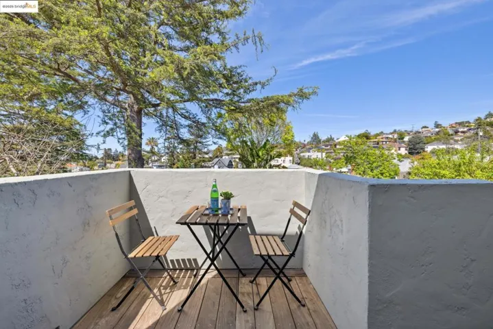 5725 Alta Punta Ave, El Cerrito, California 94530