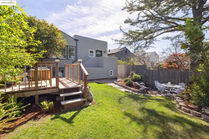 5725 Alta Punta Ave, El Cerrito, California 94530