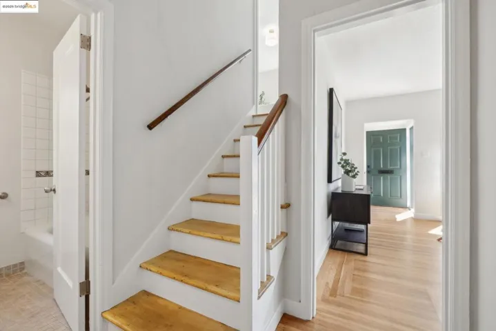 5725 Alta Punta Ave, El Cerrito, California 94530