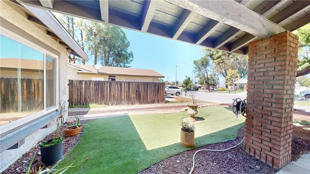 1486 Baird Street, Corona, California 92882 home-pic-4